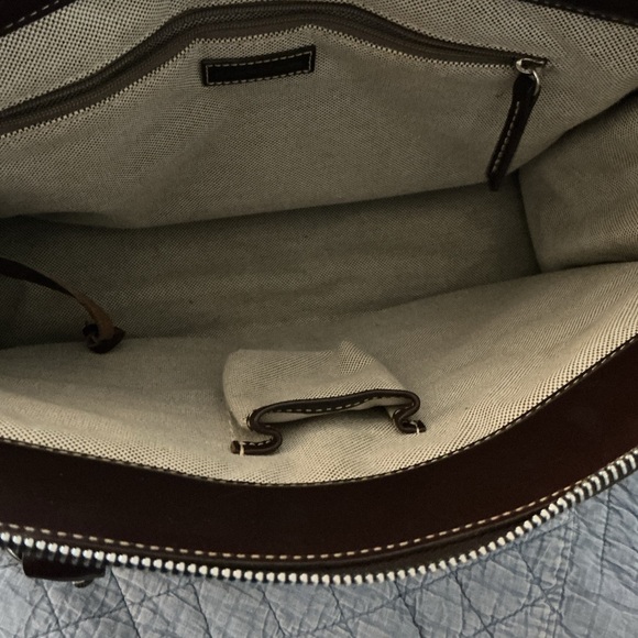 DOONEY & BOURKE Double Pocket Red Brown Vintage Shoulder Bag & Key Chain & Pouch - Picture 13 of 16